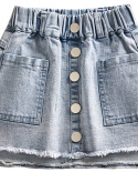 חצאית כפתורים קצרה