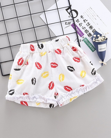 מכנסי בד קצרים