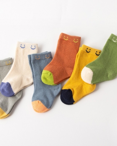 גרביים צבעוניות