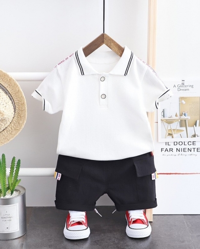 חולצה פולו קצרה