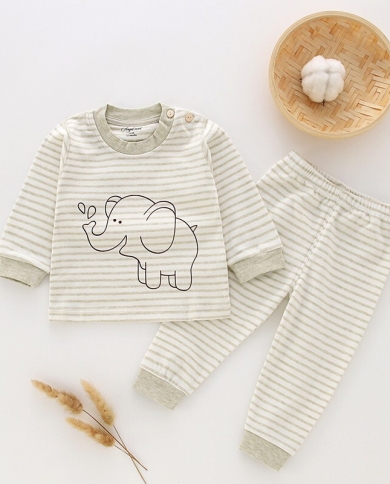 חליפת פוטר עם הדפס לתינוקת