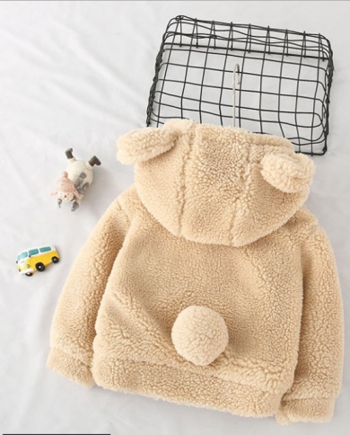 ג'קט דובי עם פונפונים ואוזני דובי