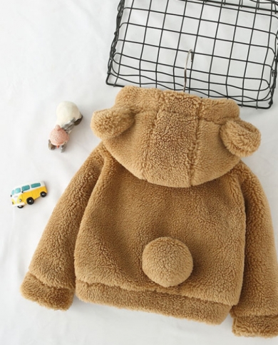 ג'קט דובי עם פונפונים ואוזני דובי